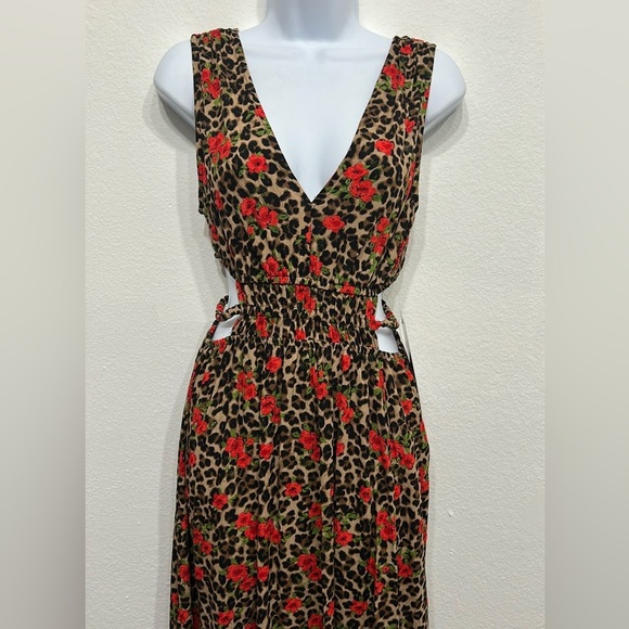 Leopard Print Dress with Red Floral Accents - Picture 5 of 9